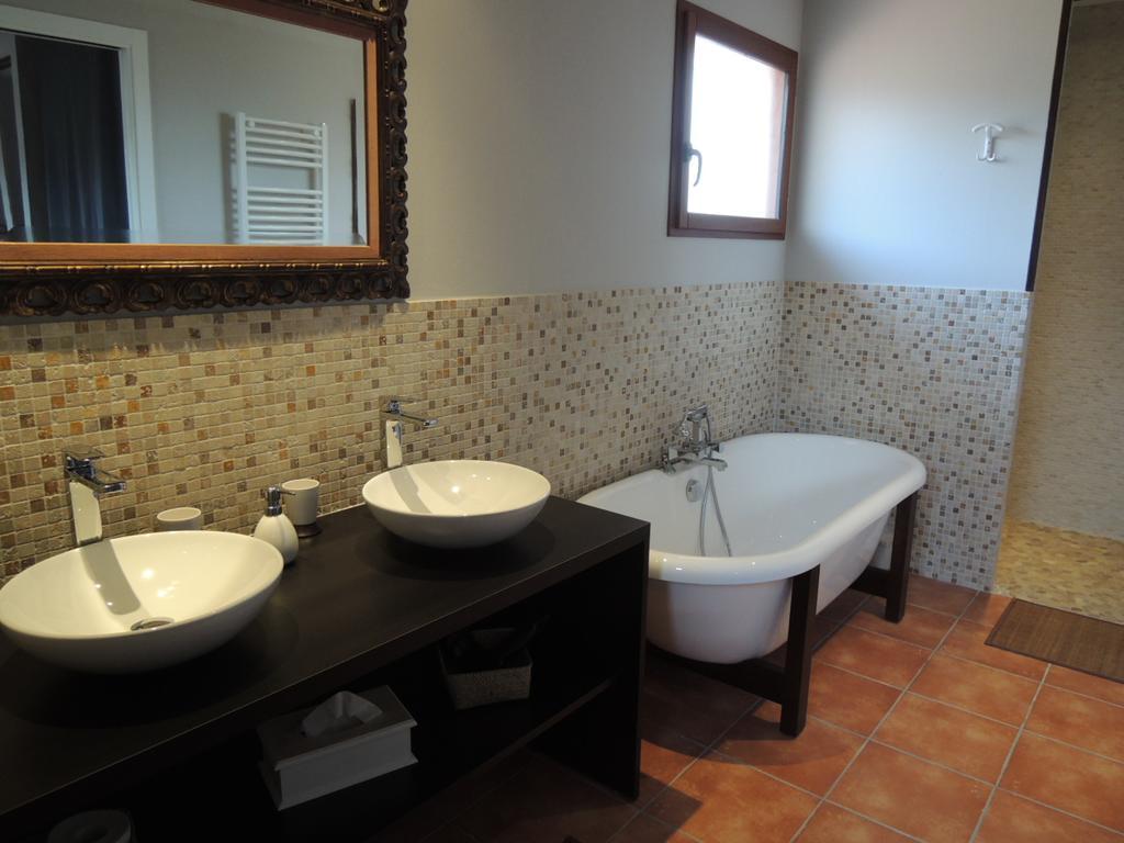 Via Bahia - Maison D'Hotes 比斯卡罗斯 客房 照片